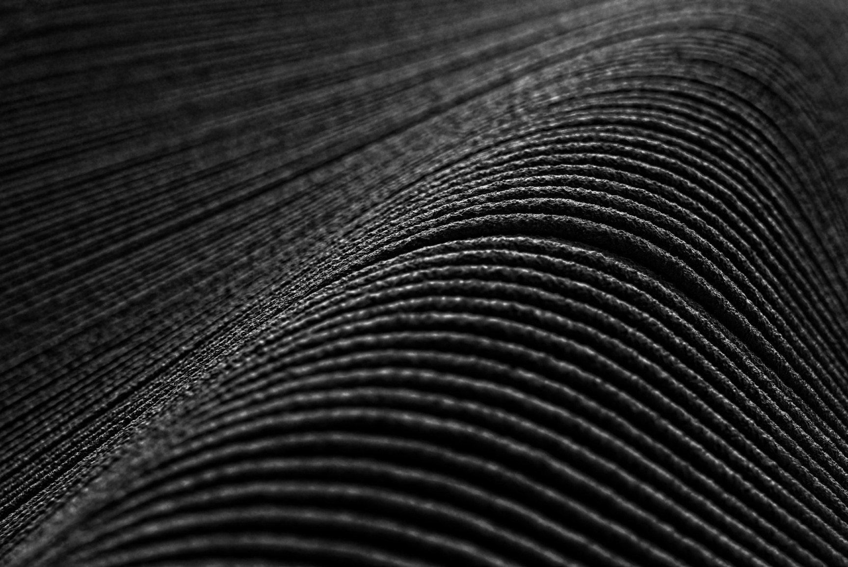 High-contrast textile weave for Rewear material research
